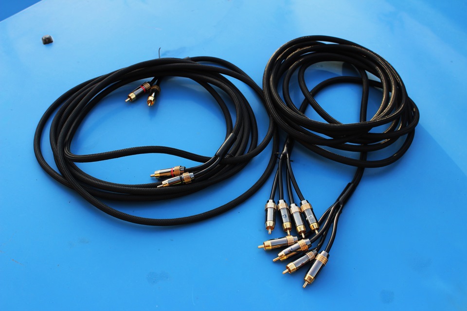 Міжблоки Kicx та Blaupunkt AutoFun Line 1
