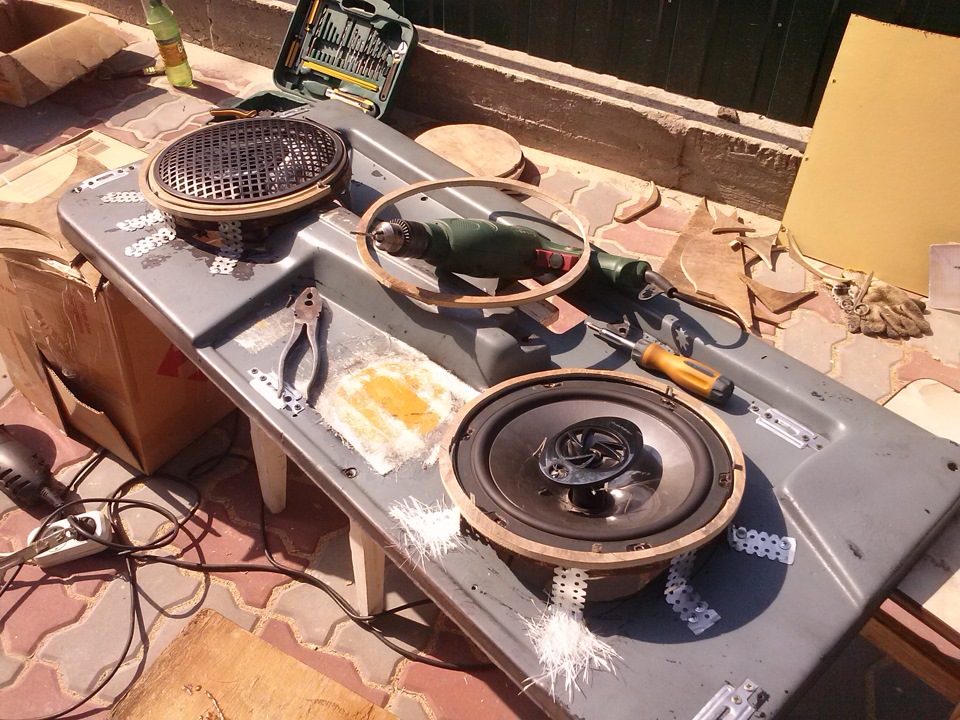 Подіуми на фронт під 4x25см Pioneer TS-A2511 ч.2 3
