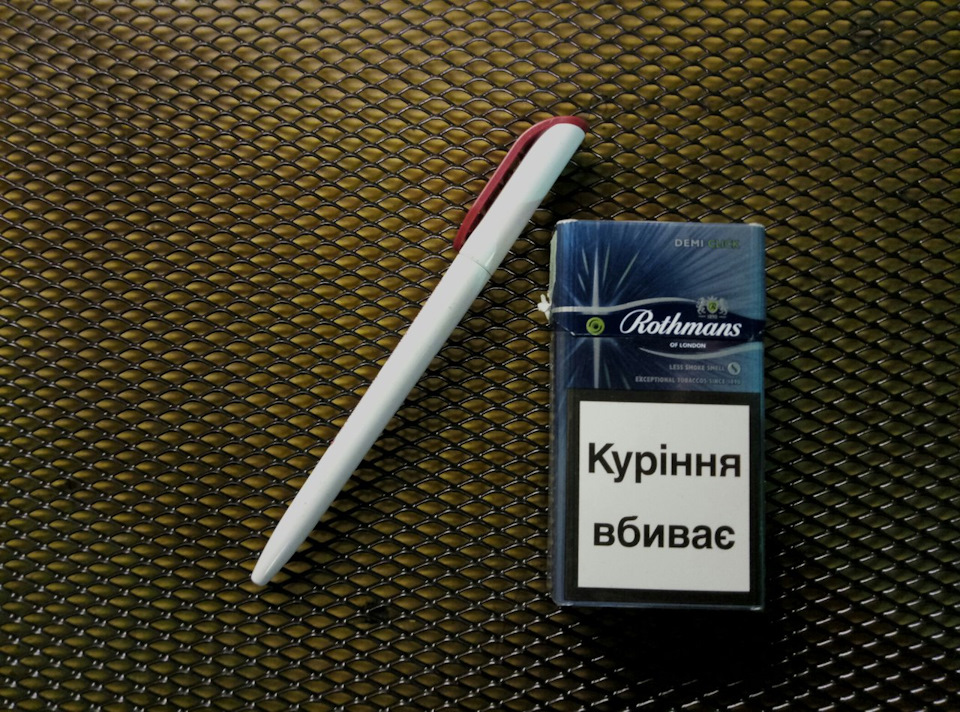 Продам декоративну сітку в бампер 4