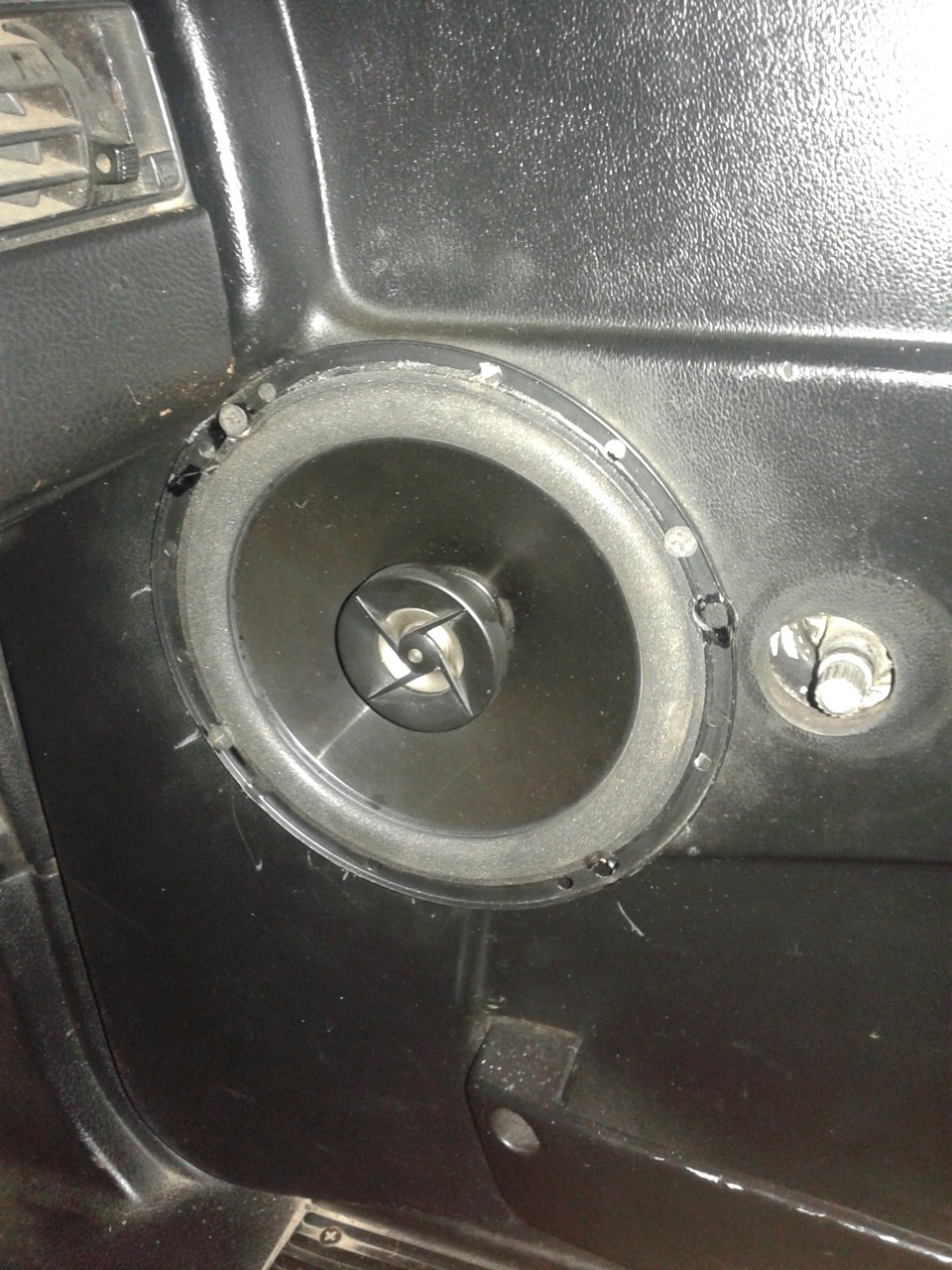 Автозвук Частина 6 установка JBL CS 6 3