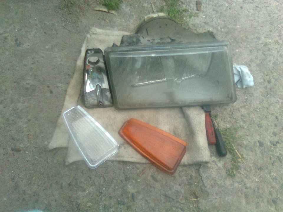 Білі поворотнички 1