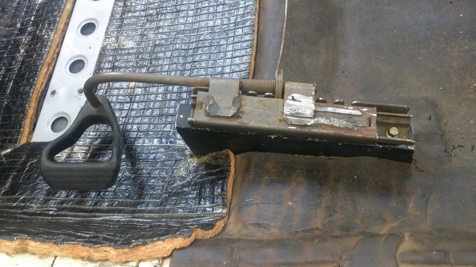 Салазки ВАЗ 2108 та конструкція для RECARO SR3 2