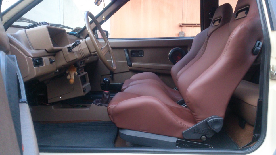 Салон у зборі. RECARO SR3 / ВАЗ — ЛАДА 2108 СУПУТНИК 1300 1
