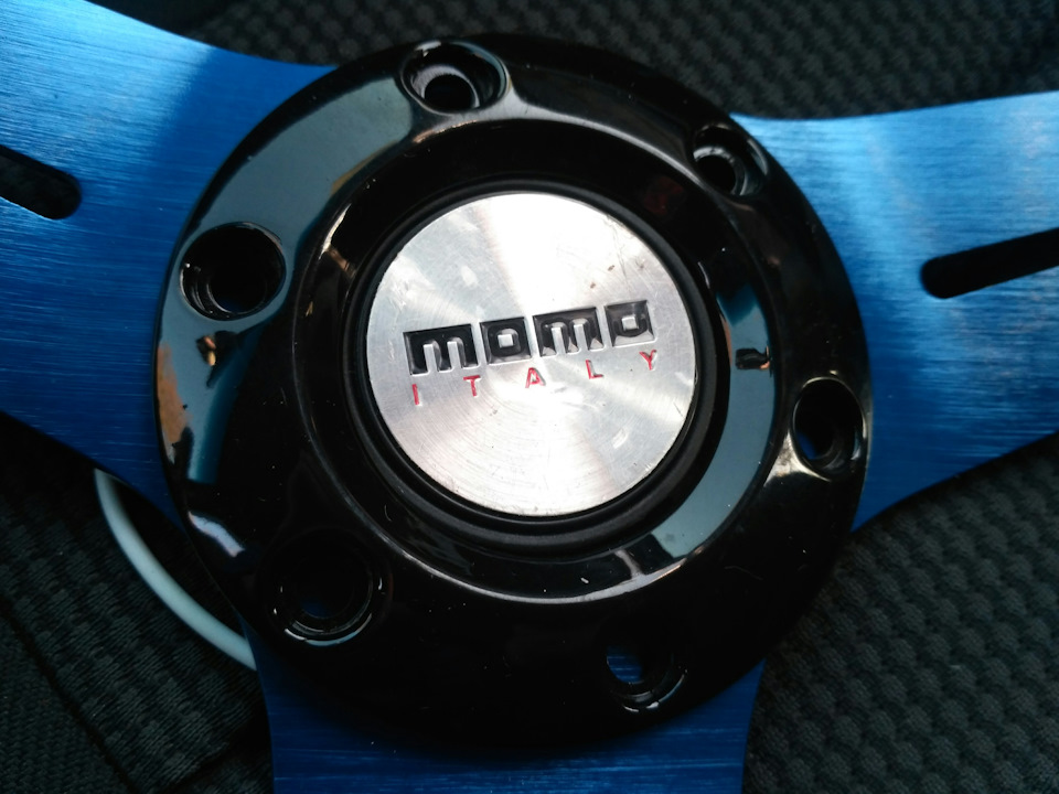 Руль momo 3