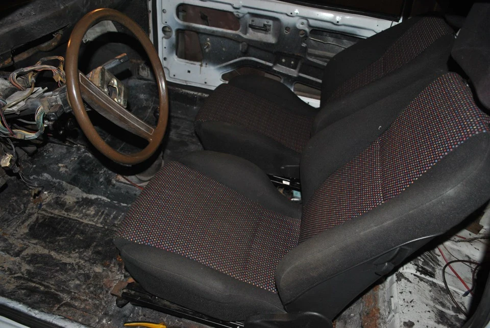 Сідухи Recaro)