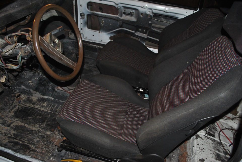 Сідухи Recaro) 1