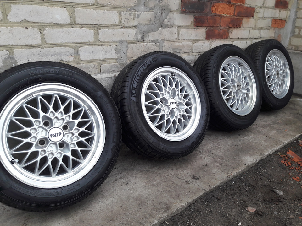 Диски EXIP r14 тапки на літо 1