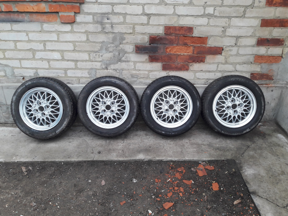 Диски EXIP r14 тапки на літо 3