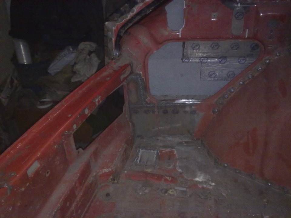 Панель задка ВАЗ 2108, 2109, 2113, 2114 (2108-5601080). Заміна. Ч.1 2