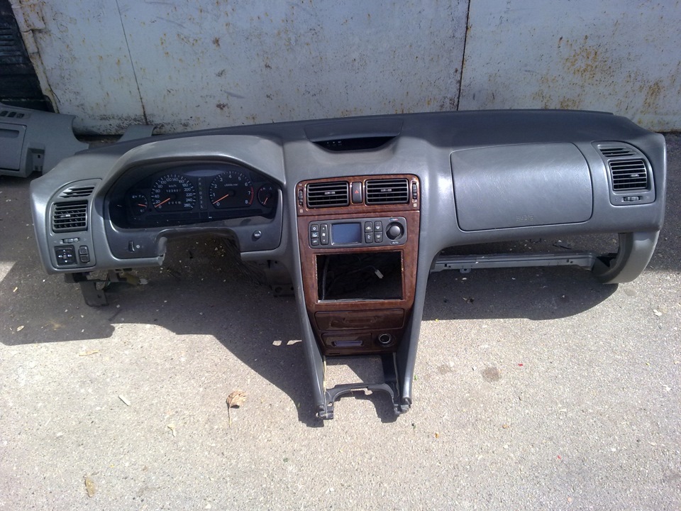 Торпеда Mitsubishi Galant VIII 2000р. 1