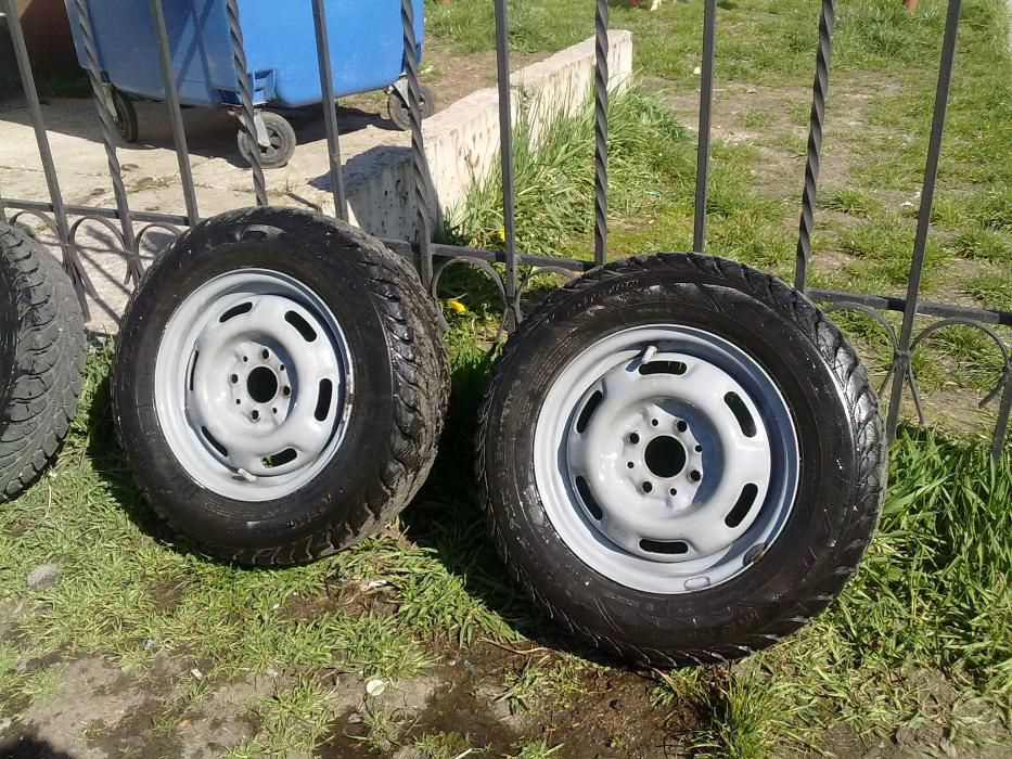 Зимова гума з дисками R13 4/98 Ваз 3