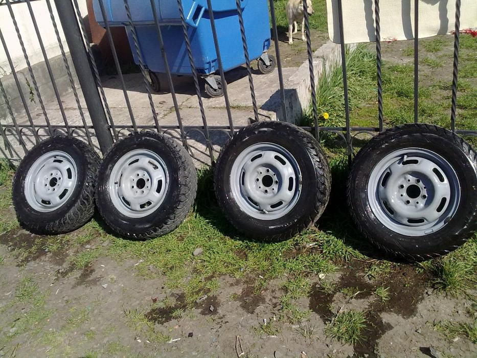 Зимова гума з дисками R13 4/98 Ваз 5