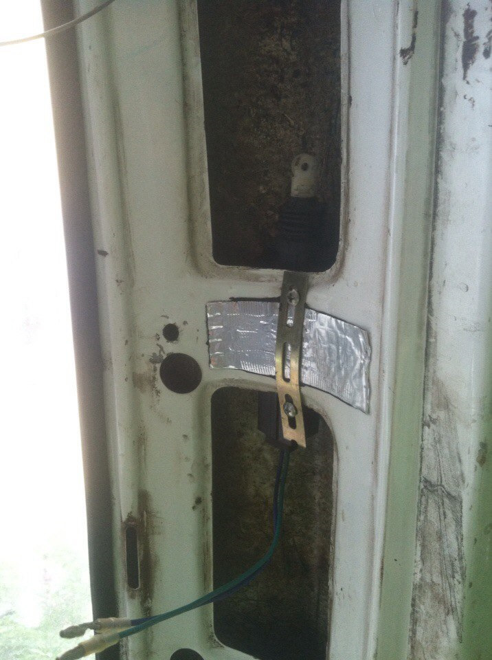Калино замок багажника в 2108 4