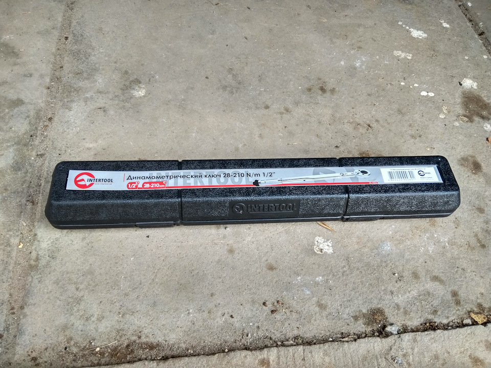 Динамометричний ключ INTERTOOL XT-9006. Деколі з 90-х. 1