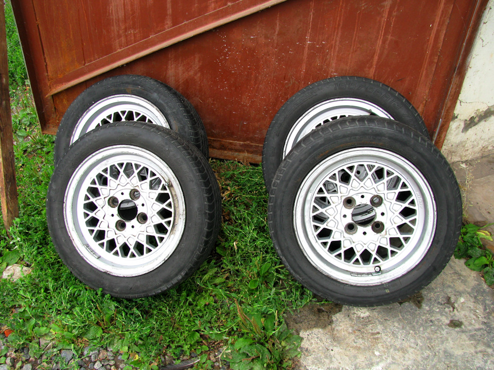 Melber Kreuzspeiche 13x5,5_4x98_ET26 & Nankang EX-500_165/55R13 1