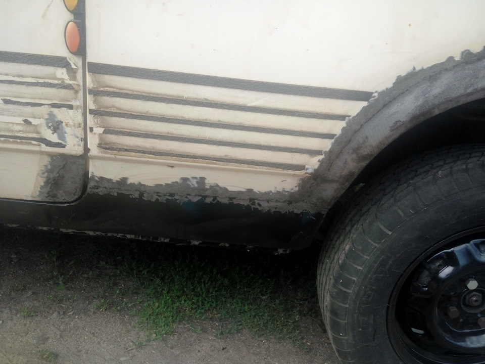 Такий автомобіль повернувся. 2