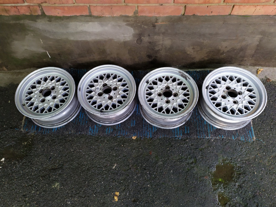 Продам диски melber r13 4