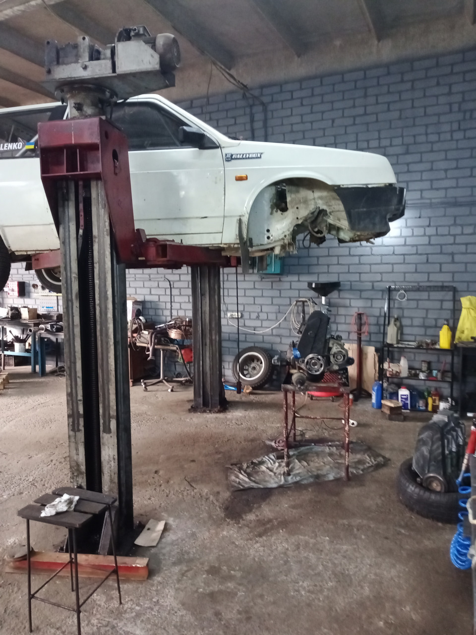 Автокрос 8С: двигун 2