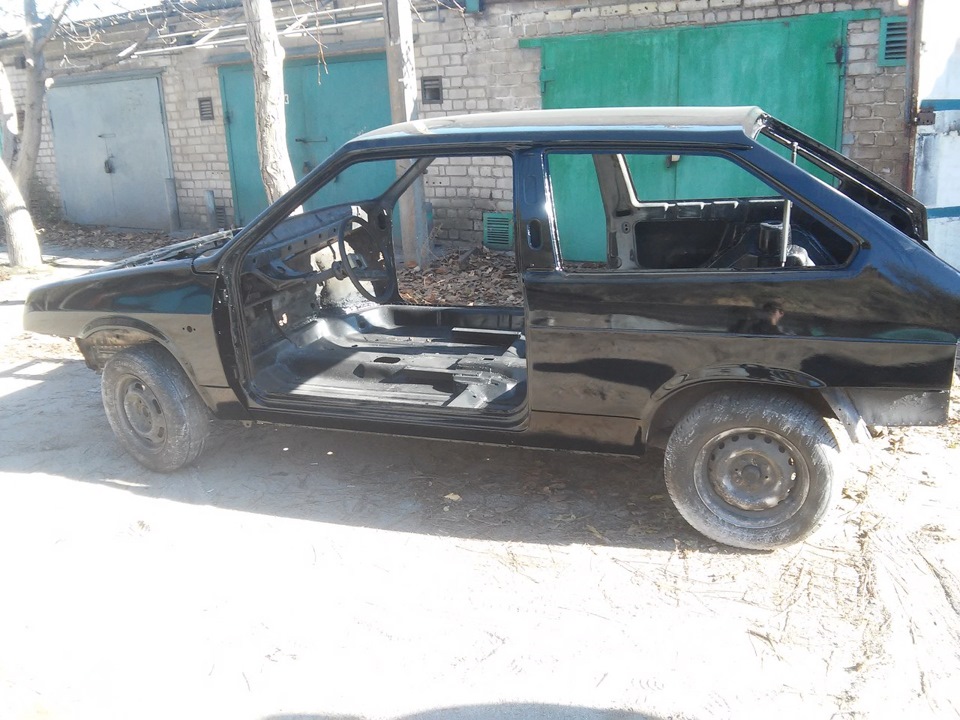 В гараже началась робота.)) 2