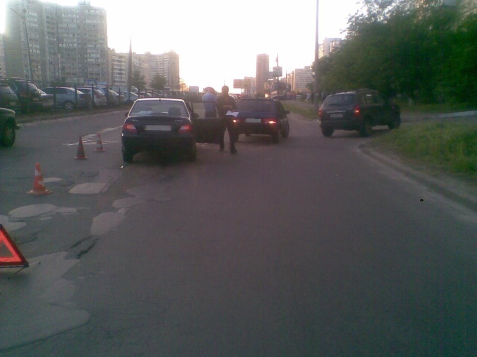 У 2012-му сталася неприємність, потрапив у ДТП 1