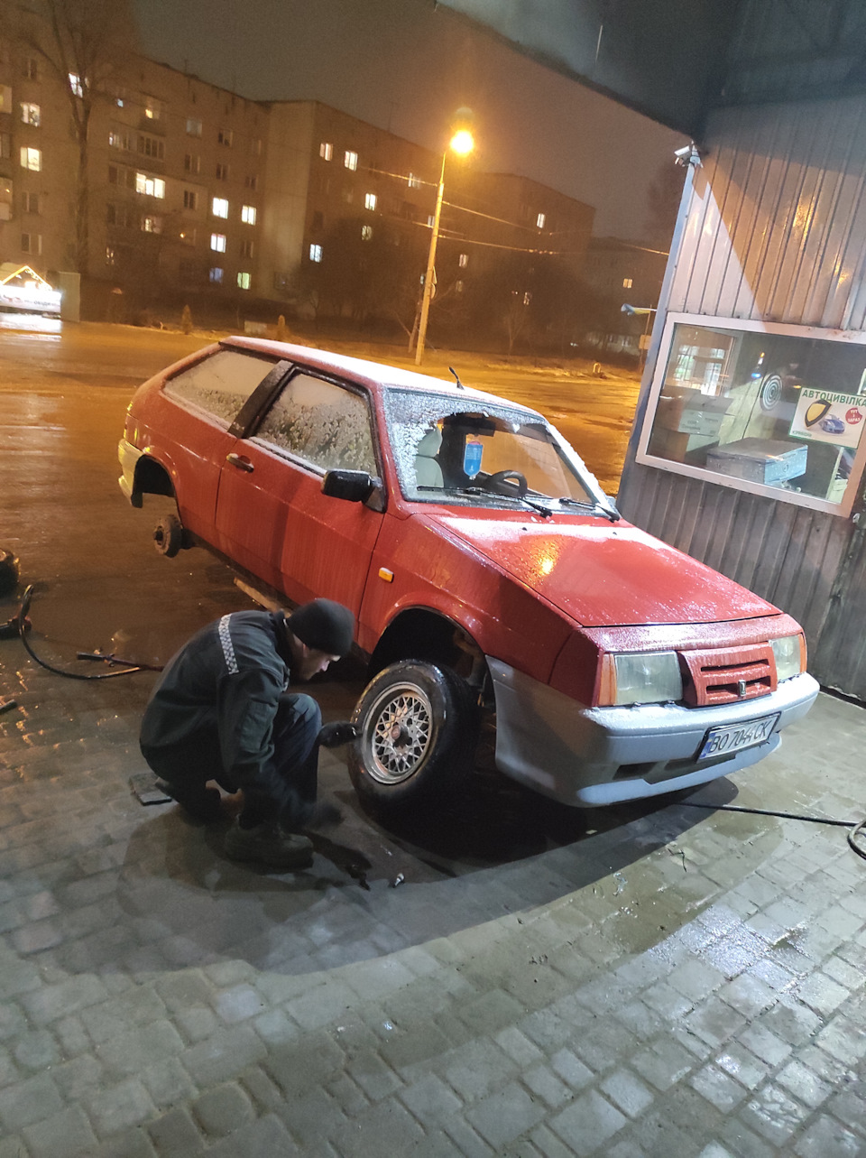 Машинку тягне праворуч 1