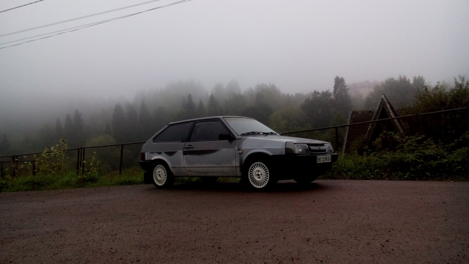 Десь поряд з горами... 3