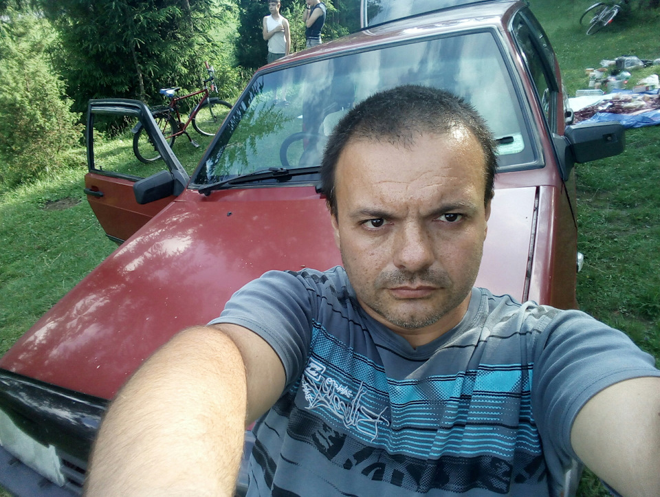 Шипуча вишенька на природі. 5