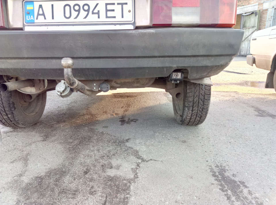 камера заднього ходу 4