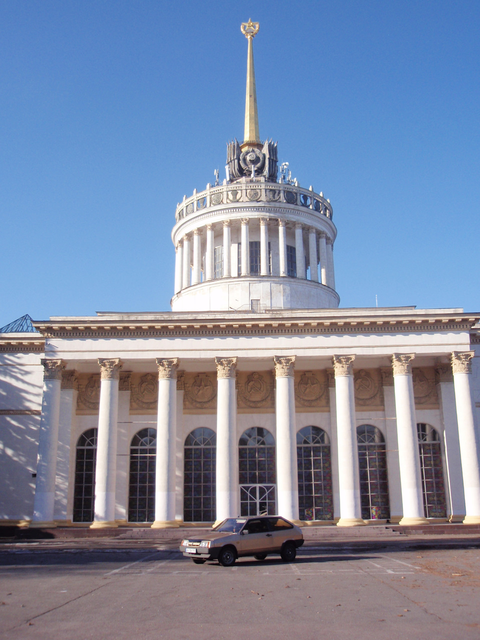 30 років))) З ювілеєм, Супутник! 1
