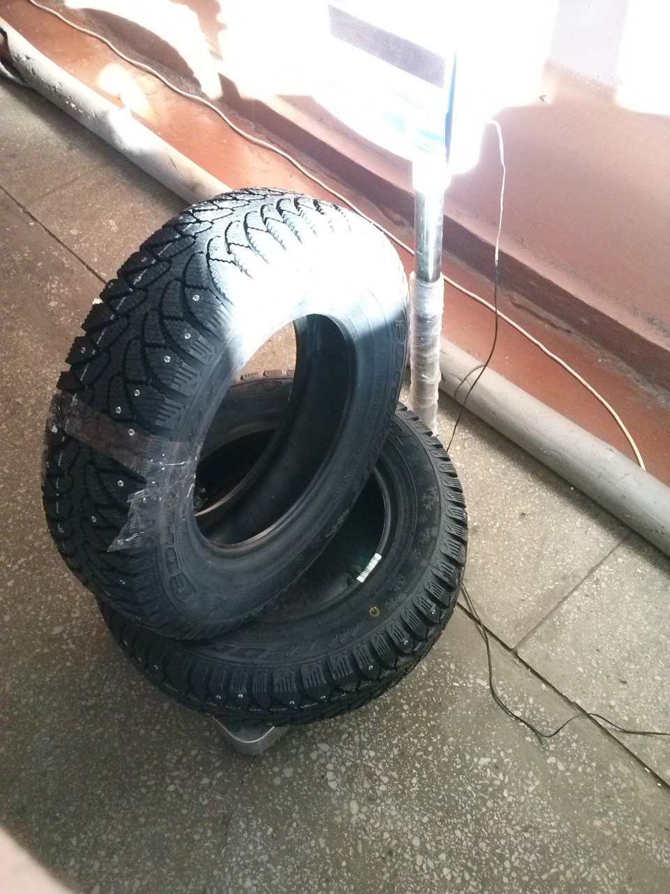 Зимова гума CORDIANT Sno-Max PW-401(шип) 1