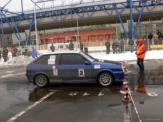Змагання з автослалому. 2