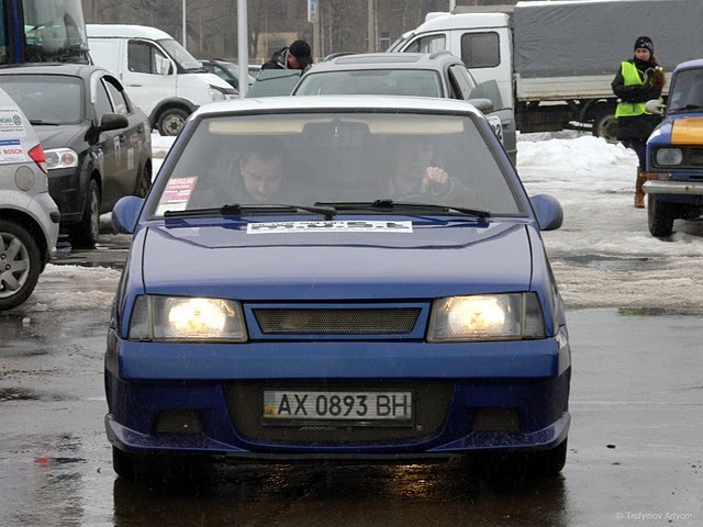 Змагання з автослалому. 3