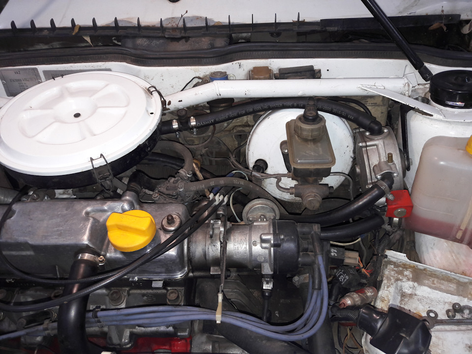Вакуумник та ГТЦ BMW E30 на 2108 4