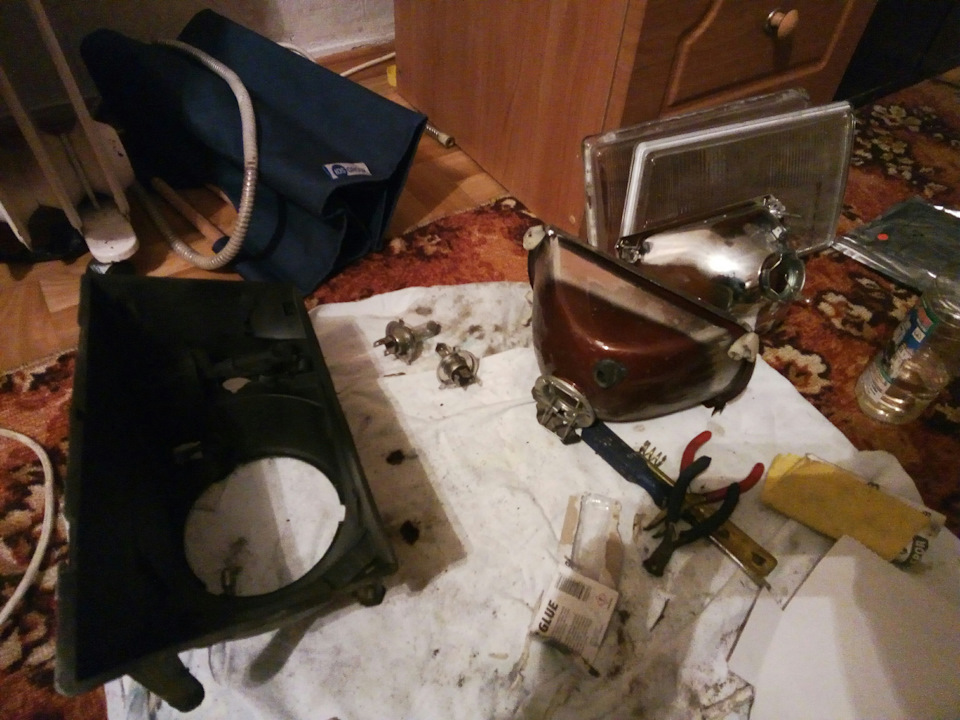 Фари з підсвічуванням 2