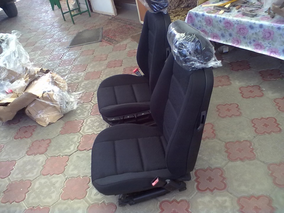 Сидіння з іно 3