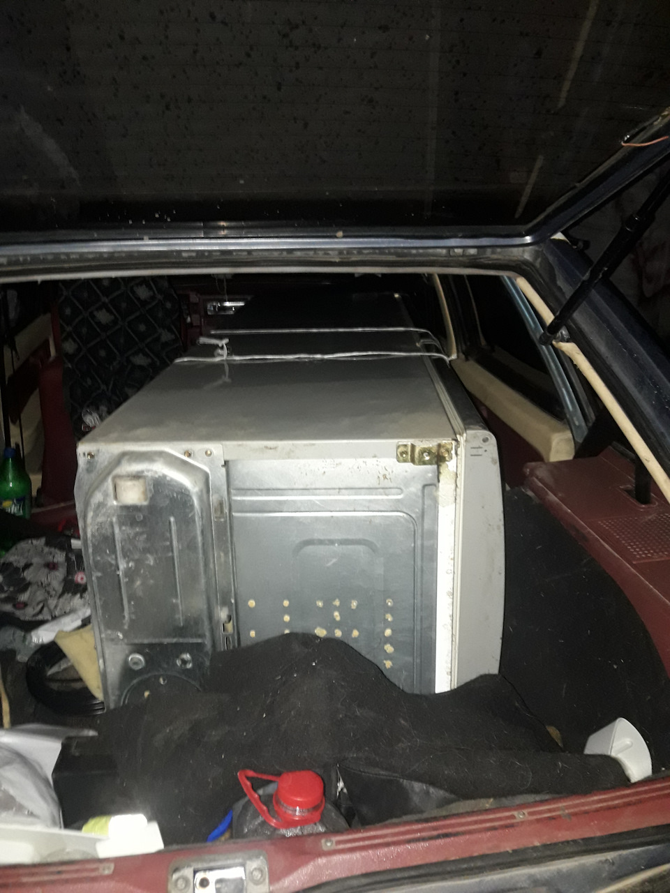 Дев'ятка місткий автомобіль))) 2