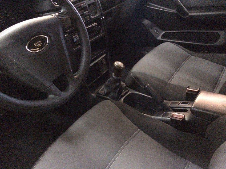 Підлокітник від Nissan primera p11 у Ваз 2109 5
