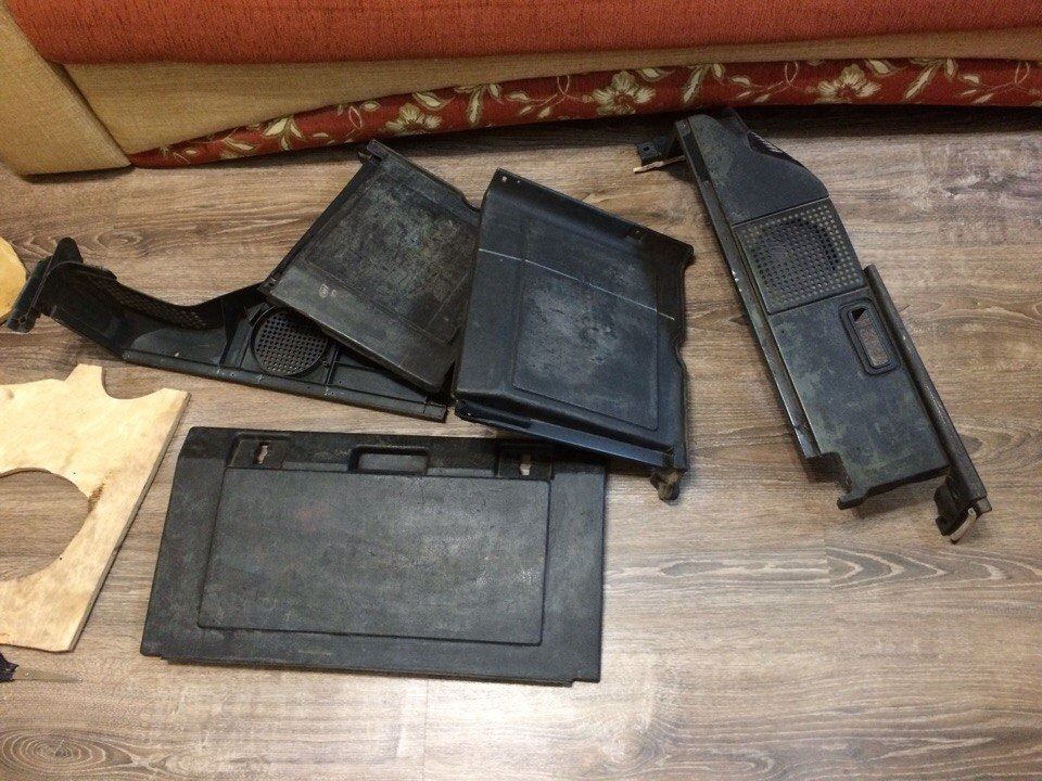 продовження по багажнику, без шумної полиці і доопрацювання музики 4