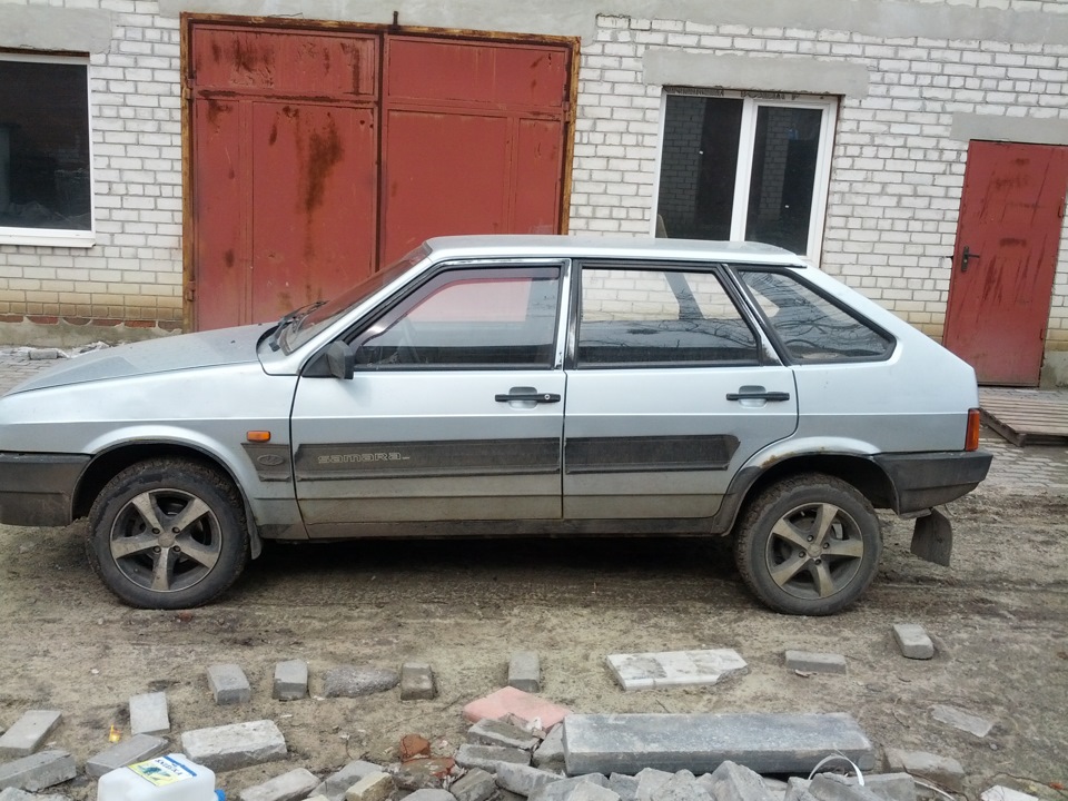 Зняв наклейки 2