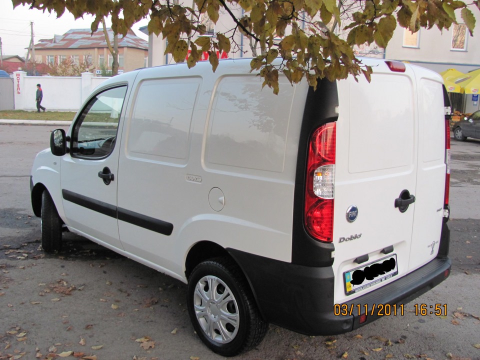 моя біла -Fiat Doblo 3