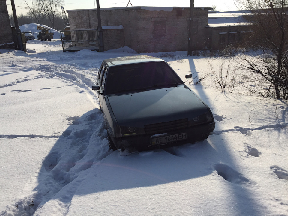 Покатушки по засніжених вулицях))) 1