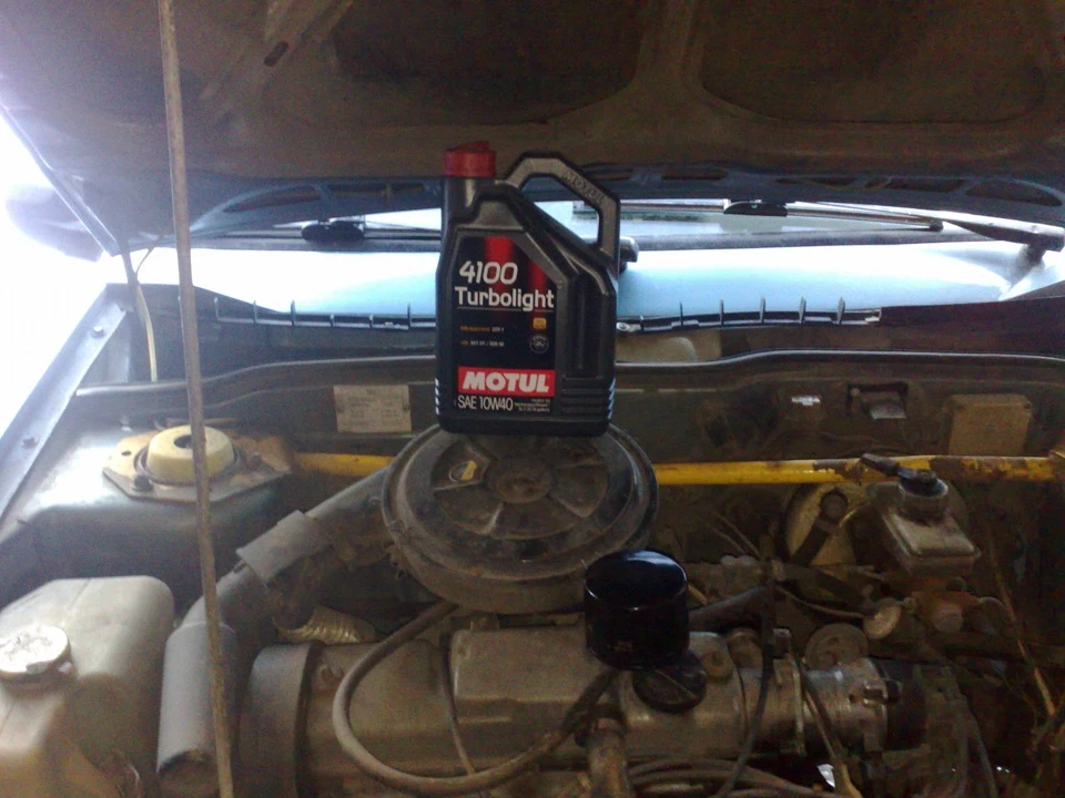 Заміна мастила на Motul 4100 Turbolight 10W-40