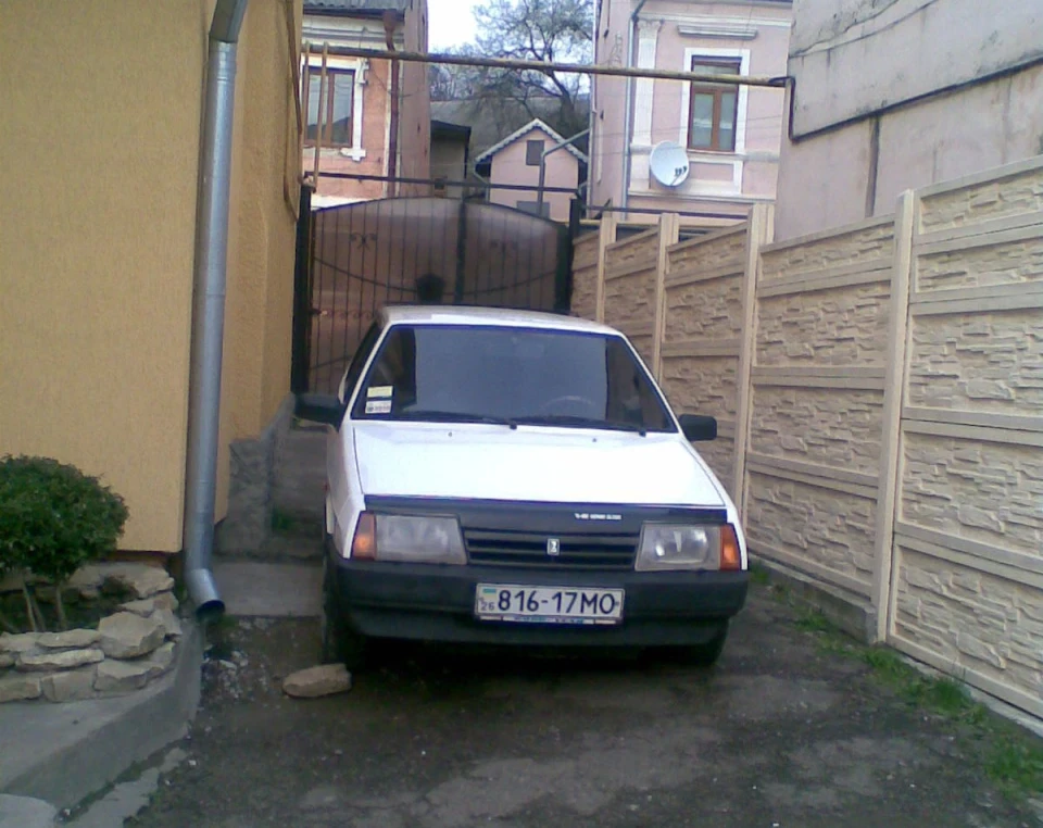 білі поворотники...