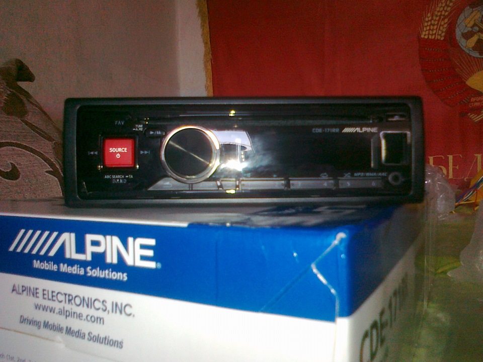 Alpine CDE-171RR 2