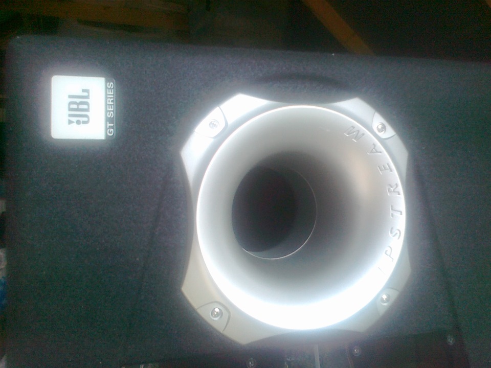 ПРОДАМ КОРПУС ДЛЯ САБВУФЕРУ JBL ( ПРОДАМ КОРОБ ПІД САБ ) JBL GT5-12 1