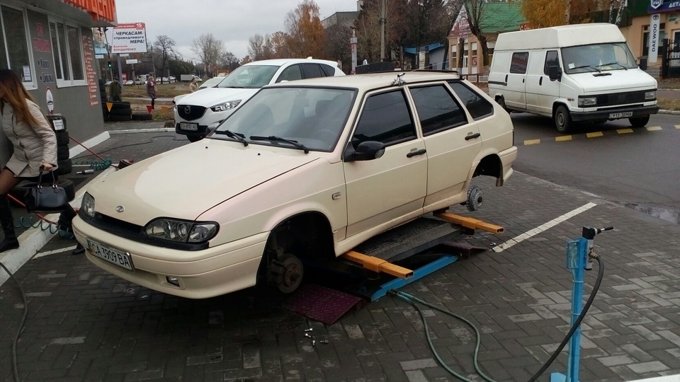Зима близько 1