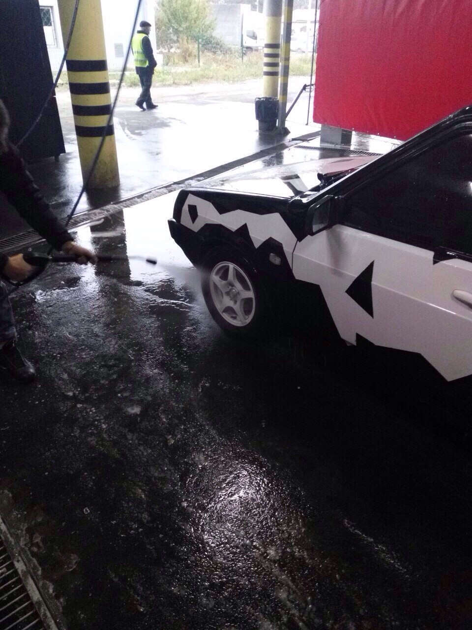 Відмінно помив машину 4