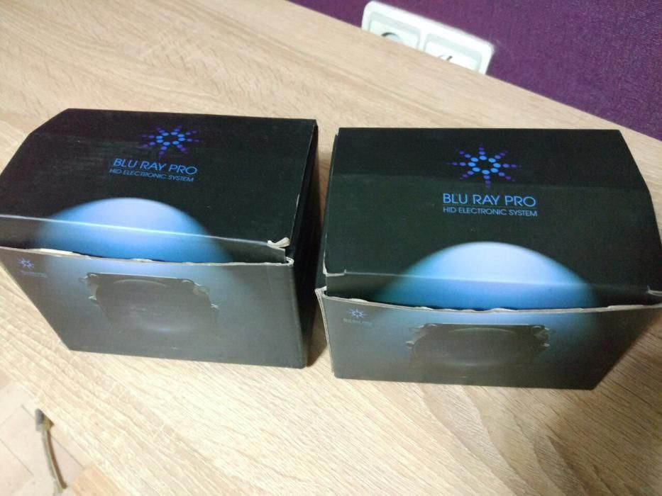 Біксенонові лінзи Blu Ray Pro G5 + Ангельські очі 4
