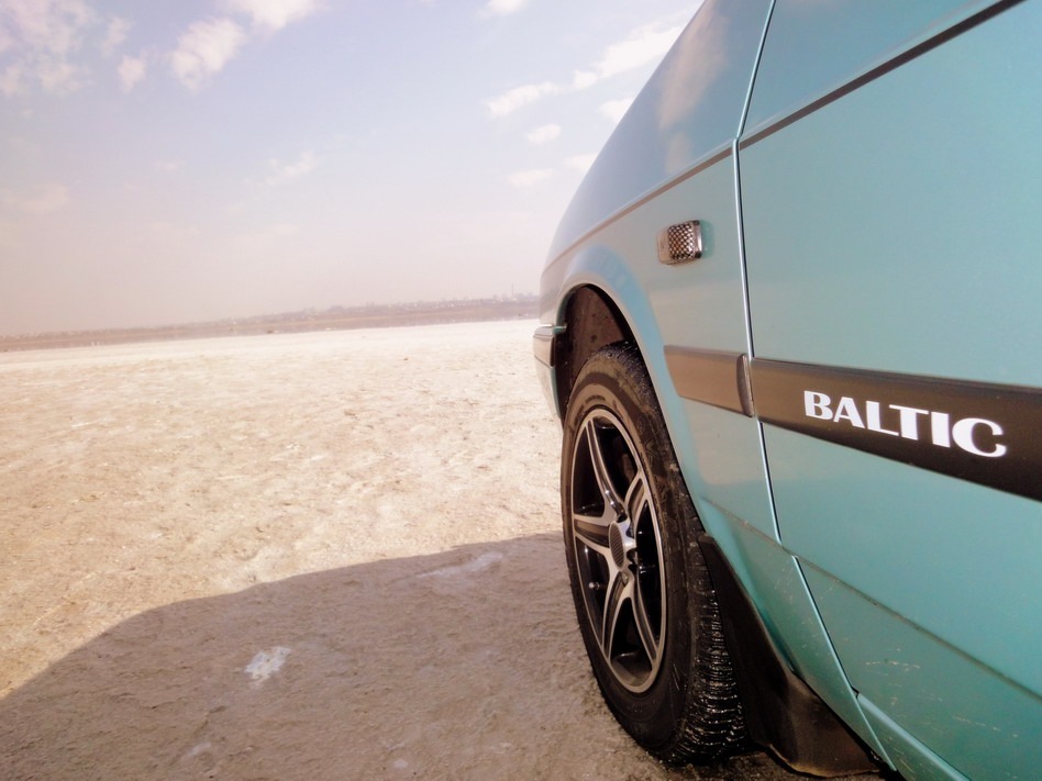 Куплю молдинги від Лади ((Baltic)) 2