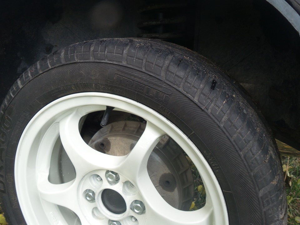 Прикупив шини Pirelli 1